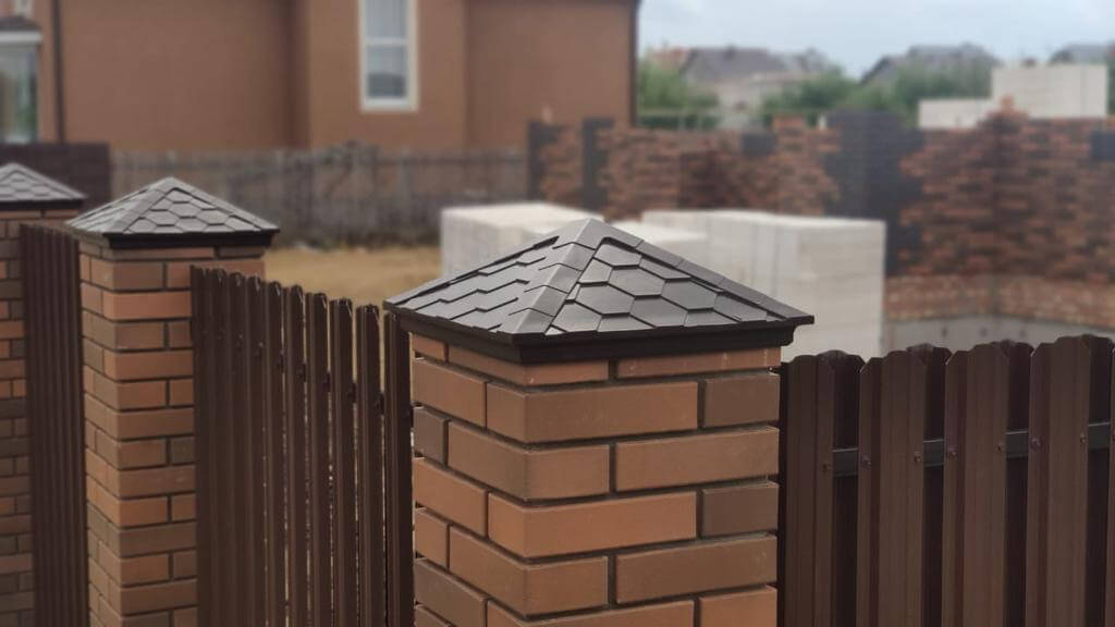 Колпак Zking Эверест Коричневый на столб 1.5х1.5 кирпича (390х390мм) в Чебоксарах фото