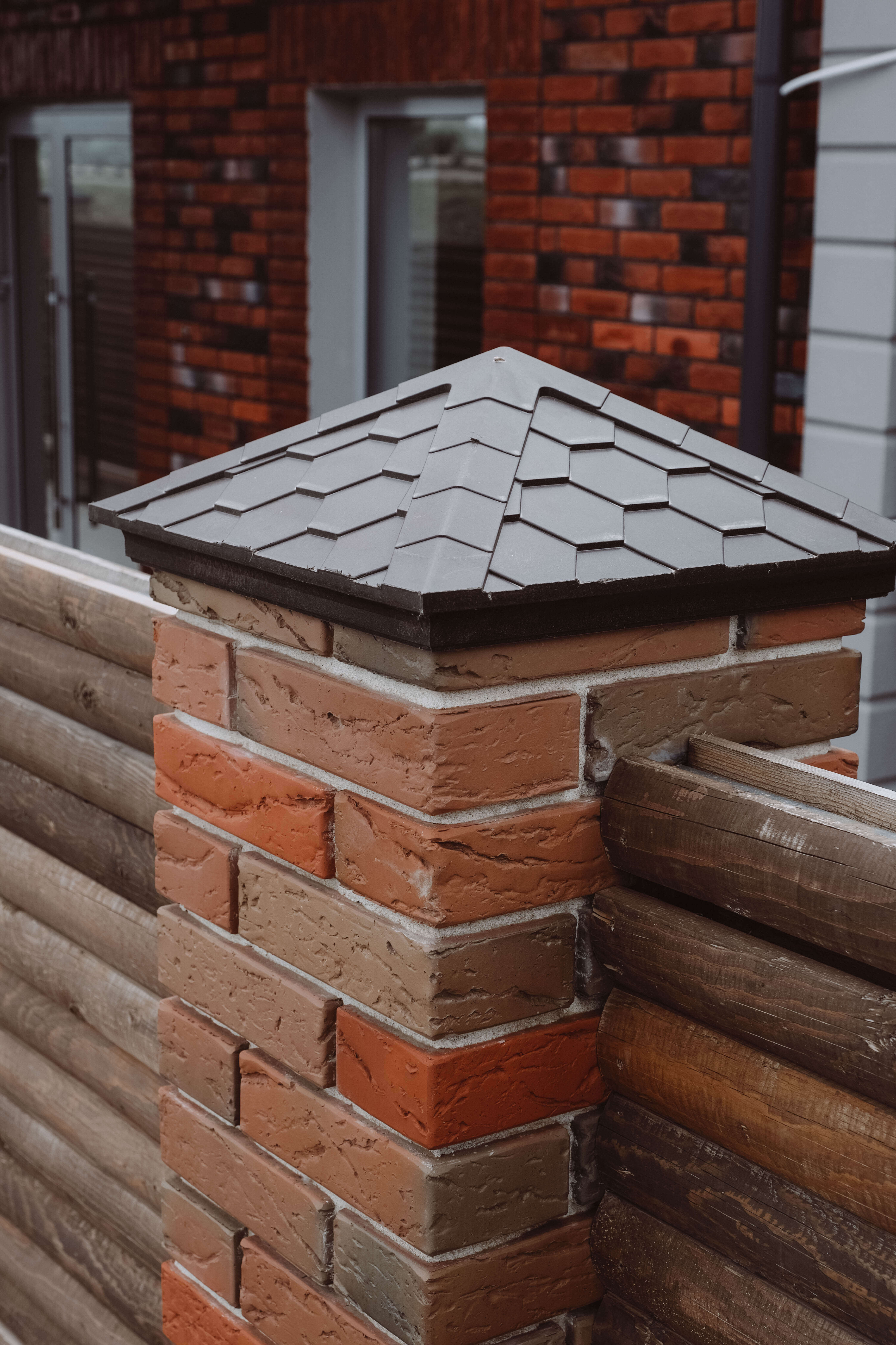 Колпак Zking Эверест Коричневый на столб 1.5х1.5 кирпича (390х390мм) в Чебоксарах фото